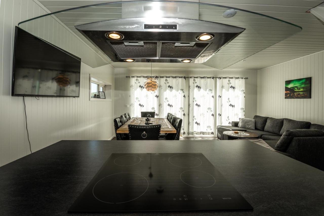Lofoten Rorbu Lodge Offersoya Екстер'єр фото