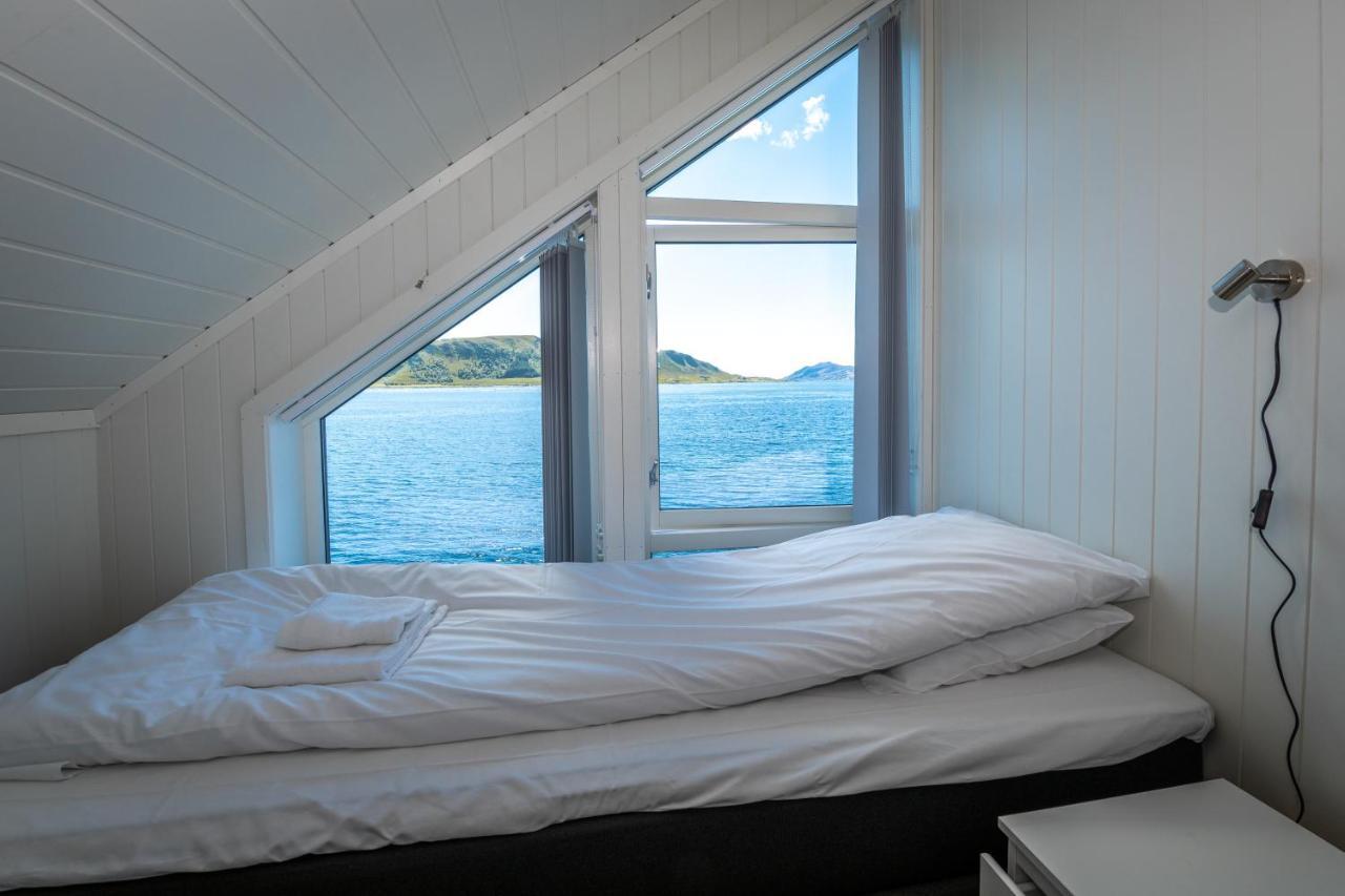 Lofoten Rorbu Lodge Offersoya Екстер'єр фото